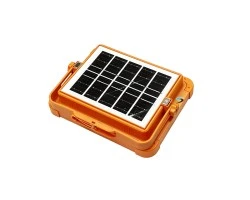 ไฟสปอตไลท์โซล่าเซลล์แบบพกพา รุ่น D8 แสงสว่าง 50W