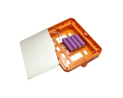 ไฟสปอตไลท์โซล่าเซลล์แบบพกพา รุ่น D8 แสงสว่าง 50W